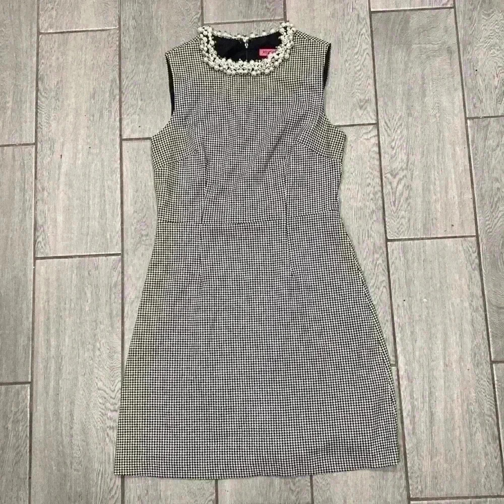 Betsey Johnson Pearl Collar Dress Size 8​ - Picture 2 of 5